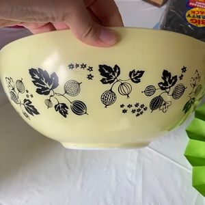 Yellow Gooseberry Pyrex Bowl